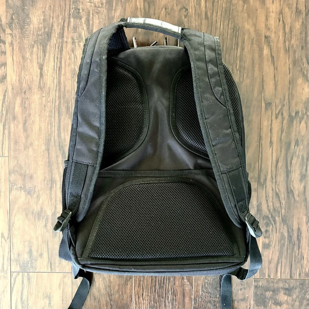 Targus Black 16” Zippered Laptop Backpack